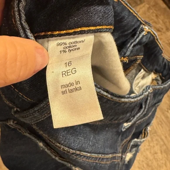 Maurices Dark Blue Distressed Jeans w frayed hem Sz 16R - Picture 6 of 8